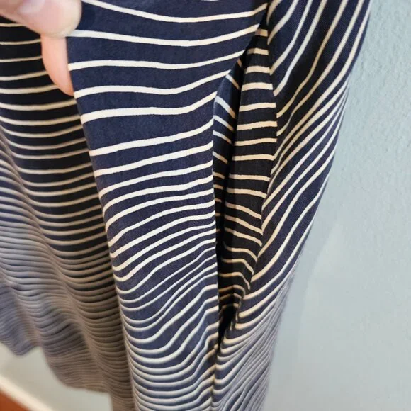 Vintage Marimekko Silk Tunic Dress — Navy & Tan Wave Stripe | Size 36 (EU) - Picture 6 of 7